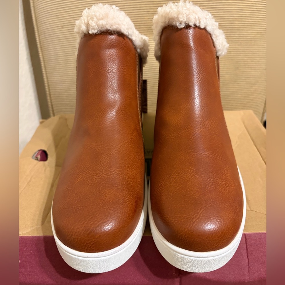 NWT MUK LUKS Women’s Montana Water-Resistant Big Sky Booties - Size 8.5 - Picture 7 of 16